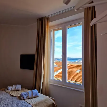 Arena Sunset, Sea Coloseum View, 2 Free Parking شقة بولا
