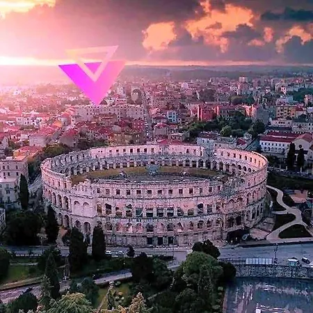 Apartment Arena Sunset, Sea Coloseum View, 2 Free Parking Pula